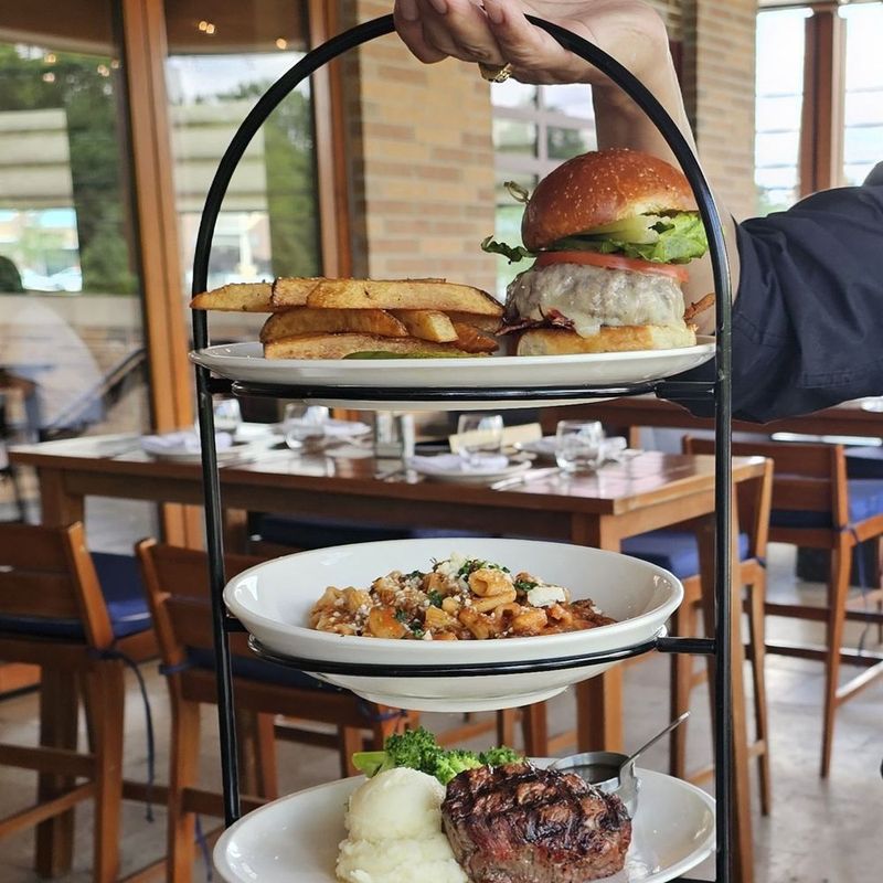 Americana Kitchen & Bar — East Windsor