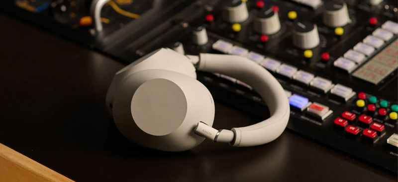 Sony WH‑1000XM6