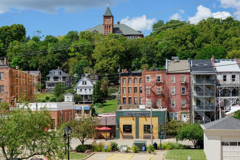 Galena, IL (3 hours)