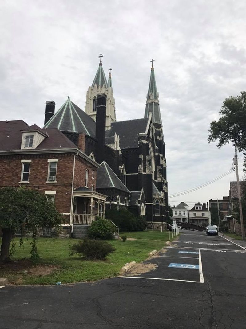 Holy Ghost Byzantine Catholic Church — McKees Rocks