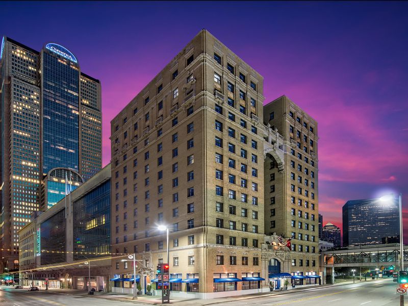 Choose a Central Hotel