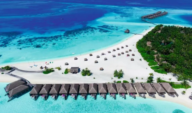 Constance Moofushi (Maldives)