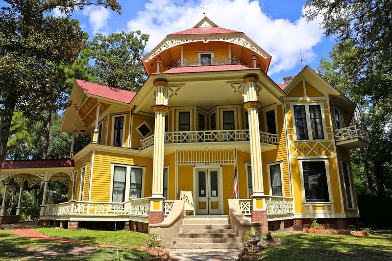 Victorian Architecture Creates Living History
