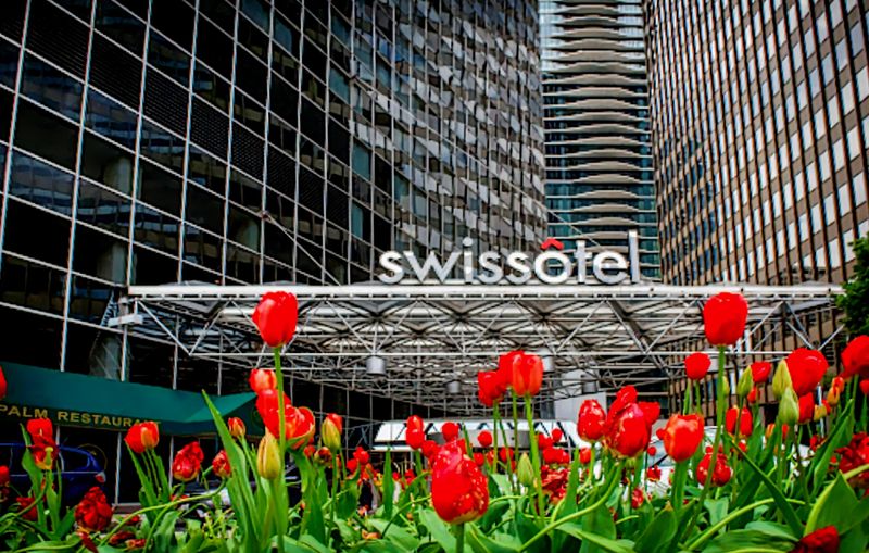 Swissôtel Chicago (East Wacker/Loop edge)