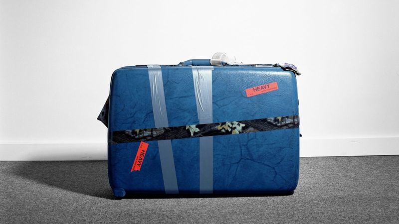 Fix Broken Luggage on the Spot
