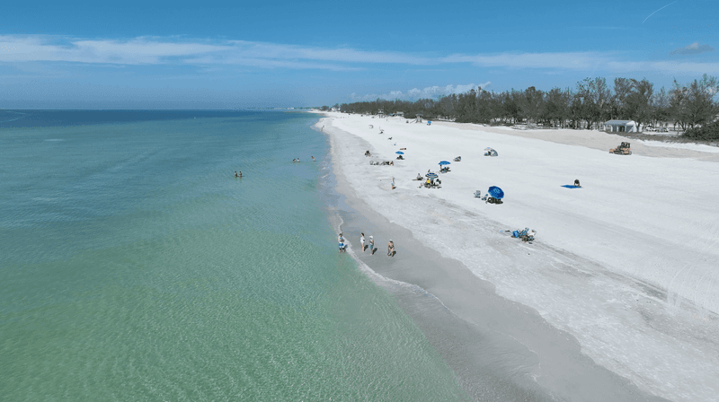 Powdery White Quartz Beaches That Stay Cool