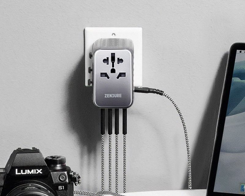 Zendure Passport III - The Ultimate Power Adapter