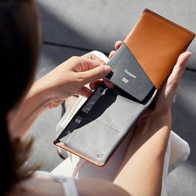 Bellroy Travel Wallet (RFID)