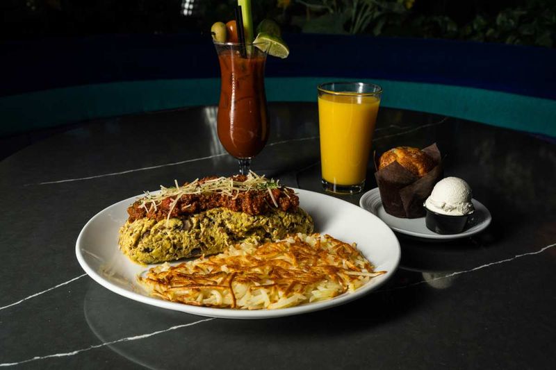 Comfort Food Portions Fit for a King