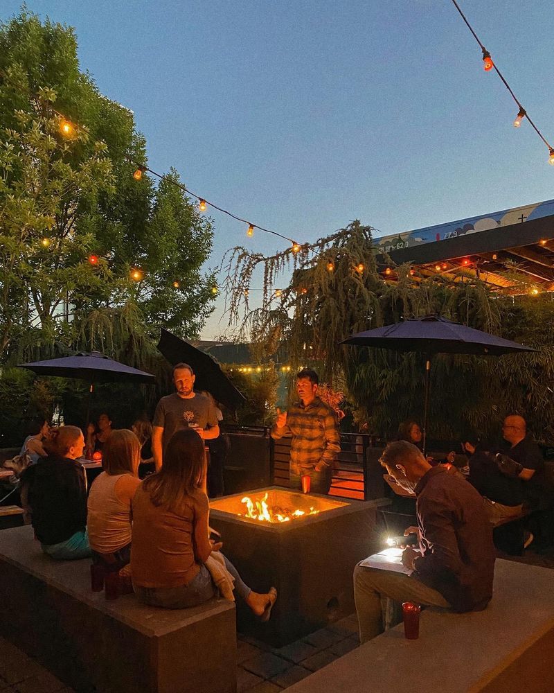 Radio Room – Open (heated patio still dog-friendly)