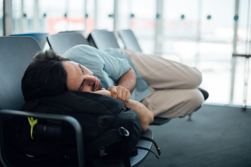 It Delays Jet Lag Adjustment