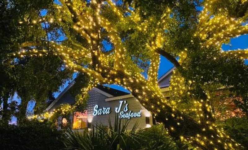 Sarah J's Seafood Restaurant: Family-Run Fish House with History