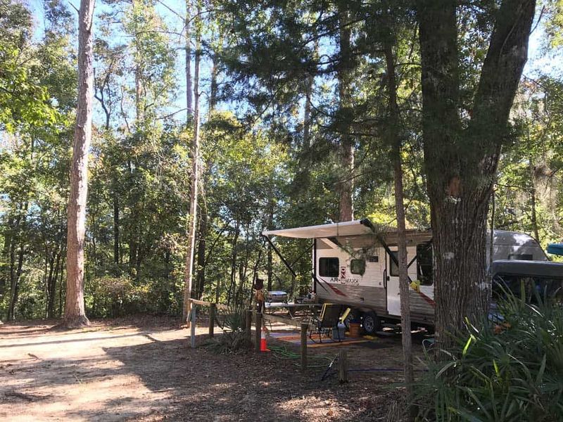 Riverside Camping With Spectacular Views