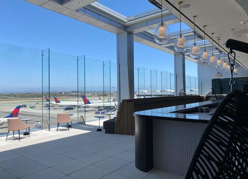 Delta Sky Club – LAX, JFK, ATL