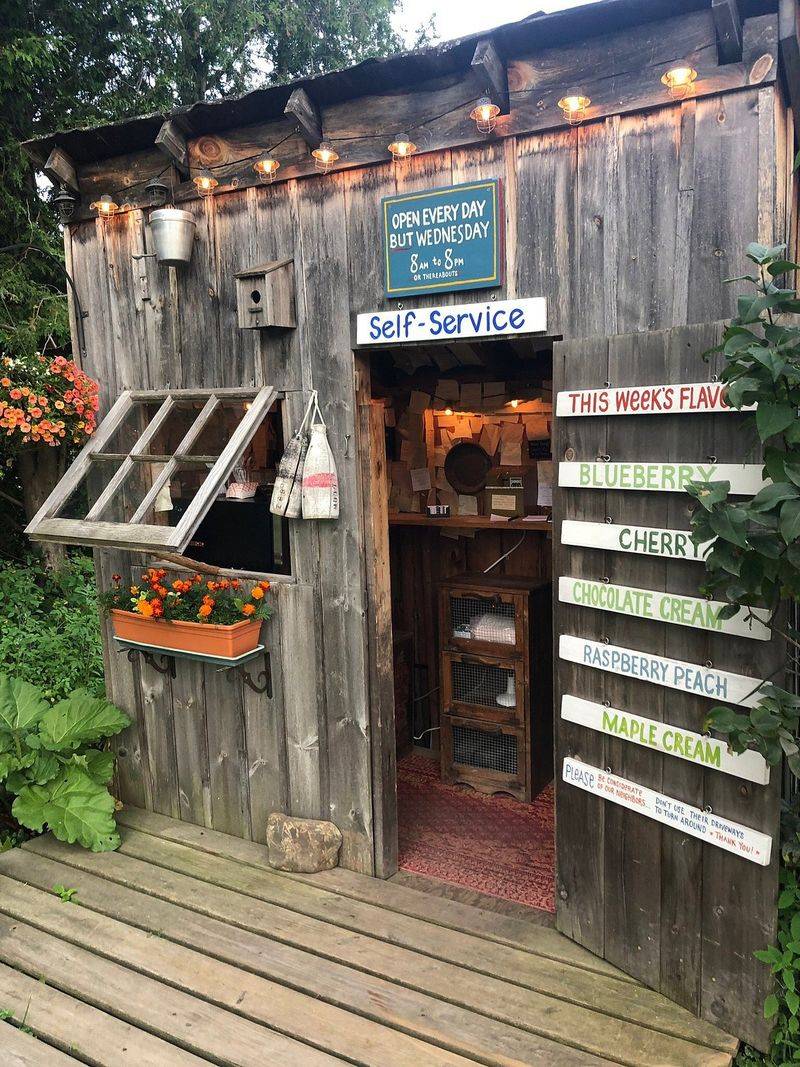 Poorhouse Pies (Underhill)
