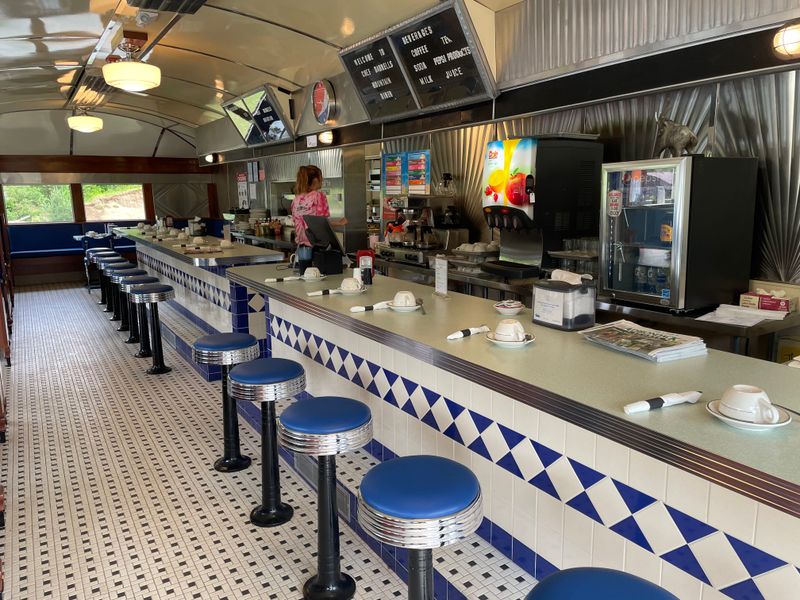 Chef Darrell’s Mountain Diner – Blue Mountain Lake