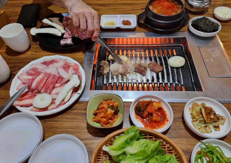 The Interactive Dining Experience