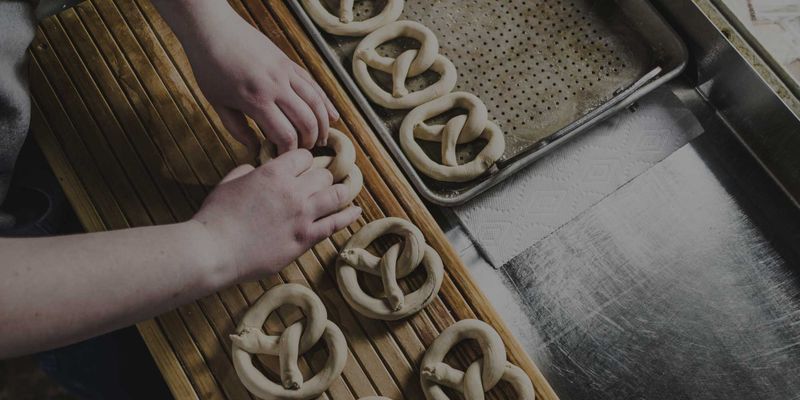 Pretzel Dynasties: Generations still twisting
