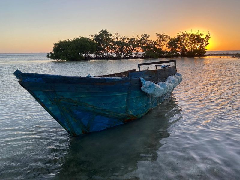 Molasses Key – Secluded Sandbar Escape