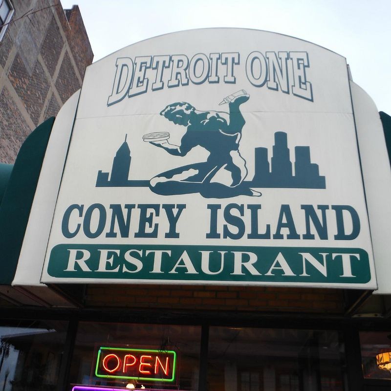 Detroit One Coney Island (Midtown/Woodward)