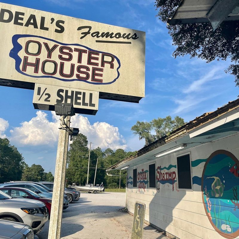 Downtown Dining Scene with Fresh Gulf Flavors