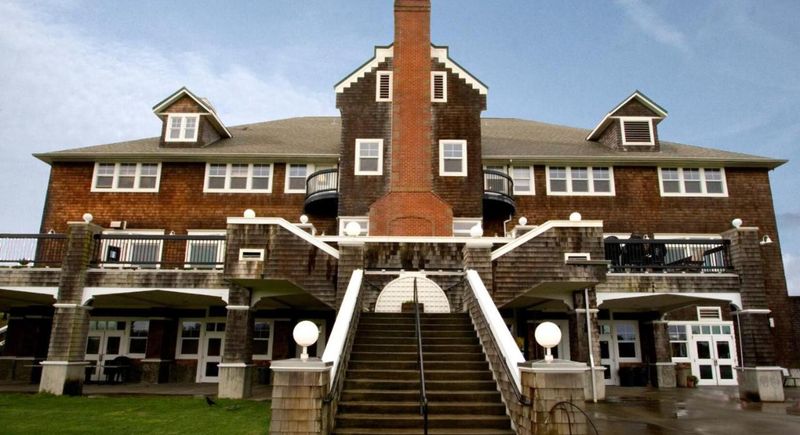 Historic Gearhart Hotel Is a Coastal Staple