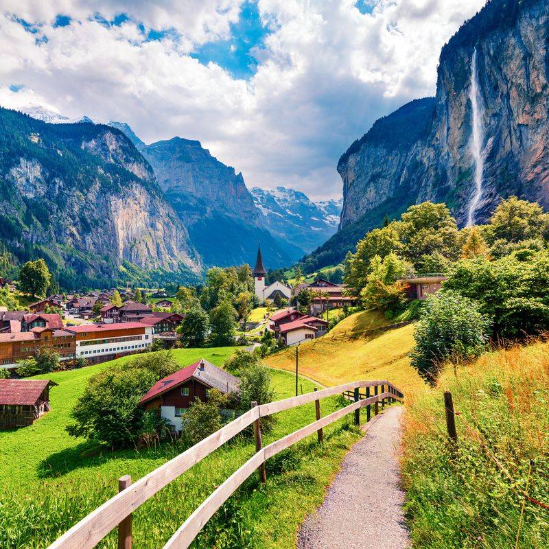 Lauterbrunnen Valley – Staubbach Falls