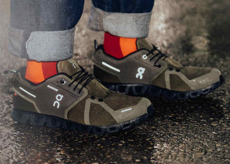 On Cloud 5 Waterproof: Featherlight Protection Against the Elements