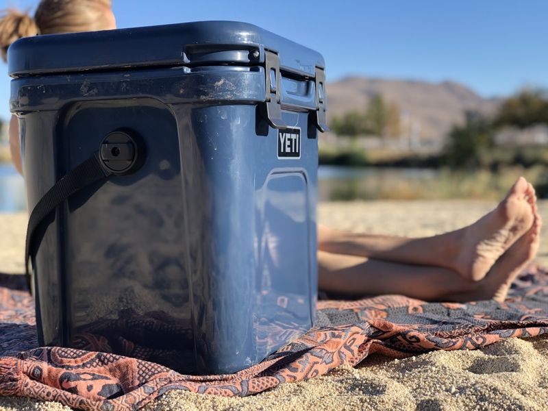YETI Roadie 24 (Hard Cooler)