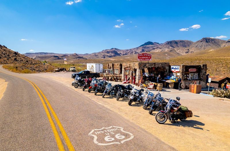 Route 66 - The Mother Road Through America
