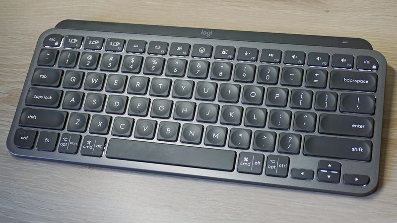 Logitech MX Keys Mini: Premium Portability