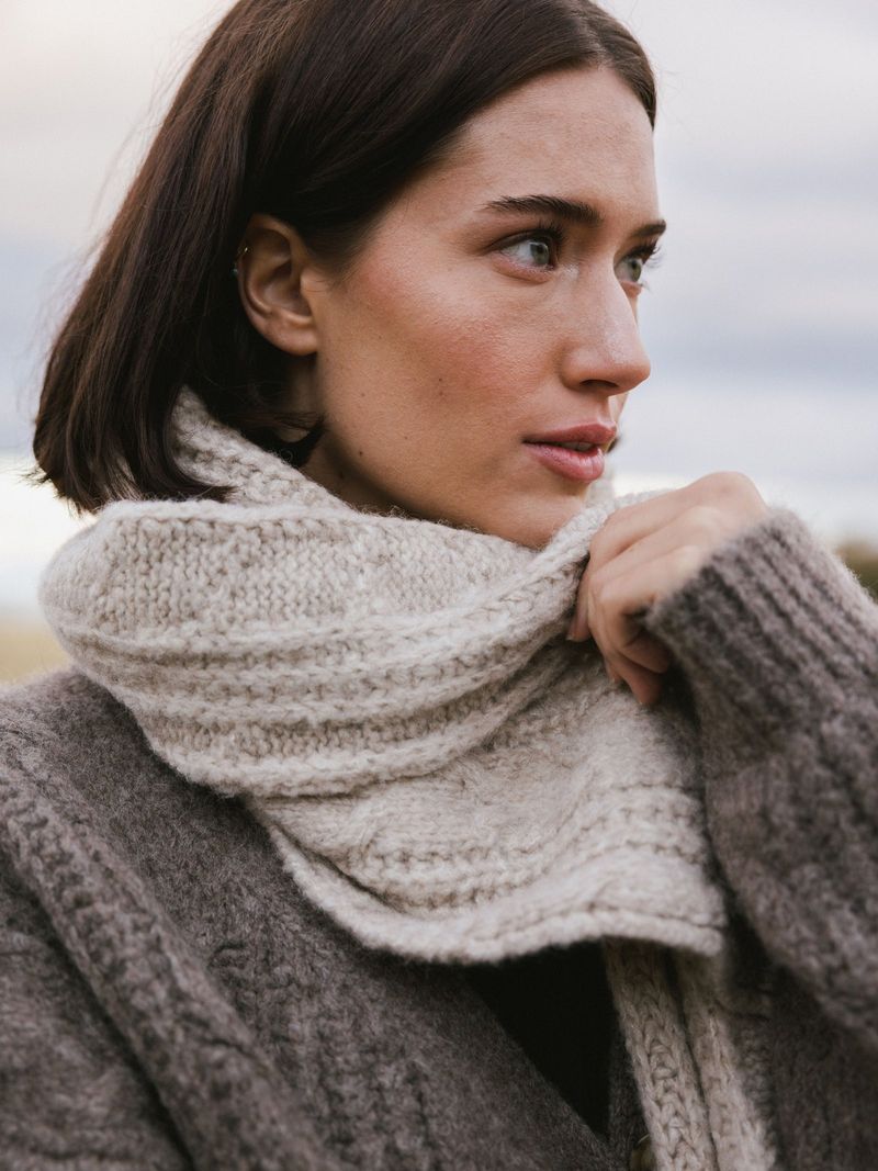 Chunky Cable-Knit Scarf