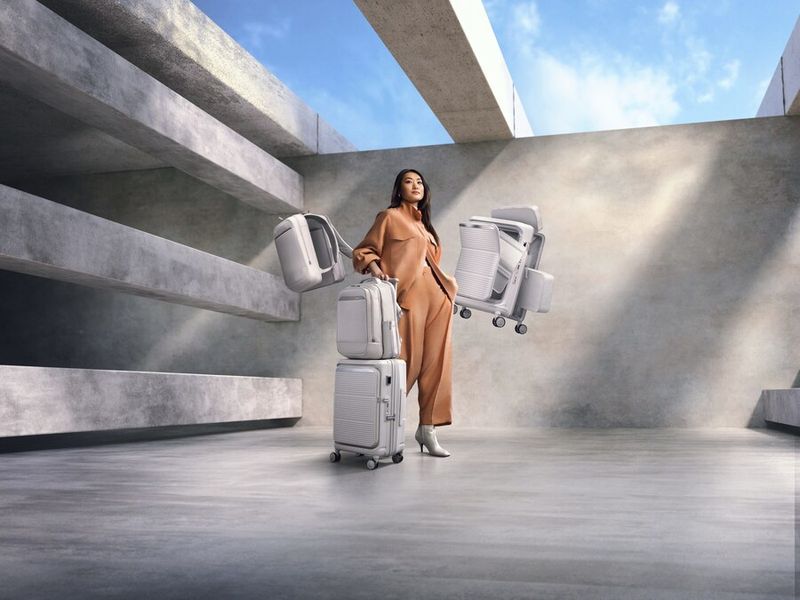 Samsonite Paralux Spinner Collection