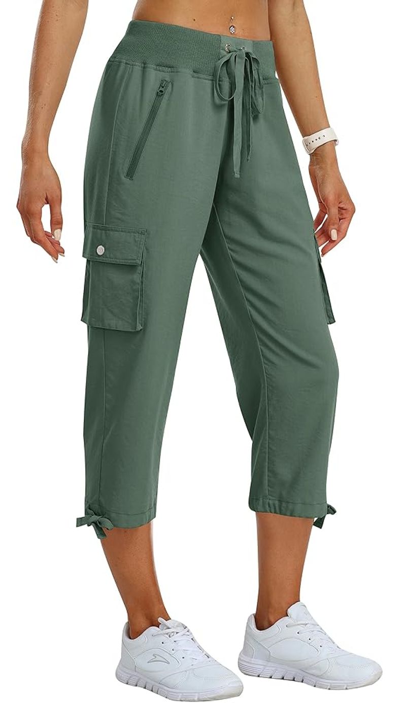 MoFiz Women's Cargo Capri Pants: Trail-to-Town Versatility