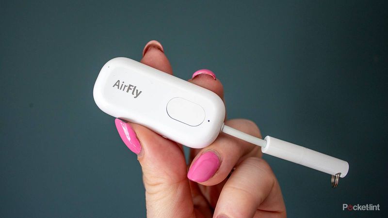 Twelve South AirFly Pro 2: Share In-Flight Movies Wirelessly