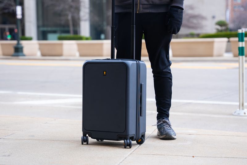 LEVEL8 Road Runner Pro — Budget-savvy laptop carry-on