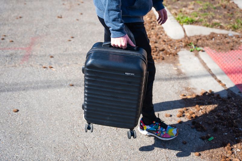 Amazon Basics Expandable Hardside 21-inch Spinner