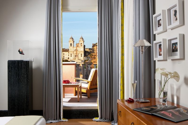Request Courtyard or Upper-Floor Rooms