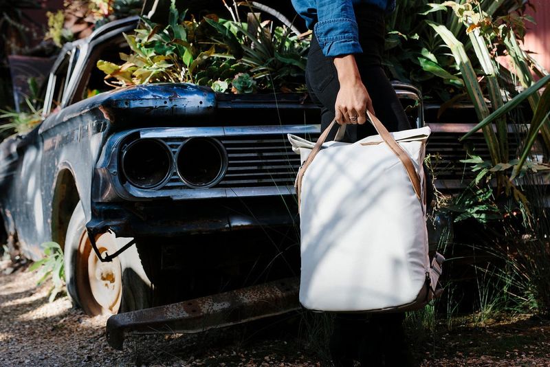 Peak Design Everyday Totepack (20L) — minimalist look, backpack capacity