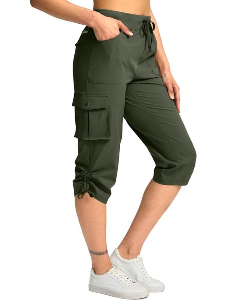 Pudolla Women's Cargo Capri Pants: Daypack-Friendly Design