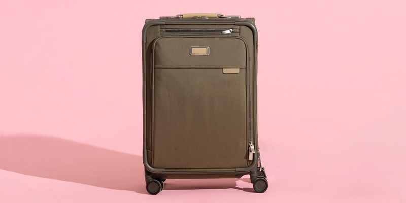 Briggs & Riley Baseline Expandable Spinner