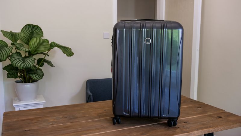 Delsey Helium Aero Spinner