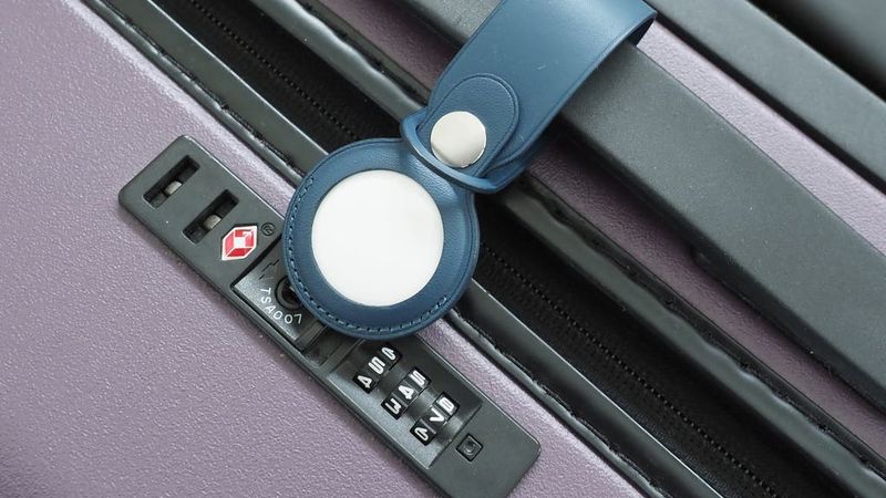 Digital Luggage Tracker