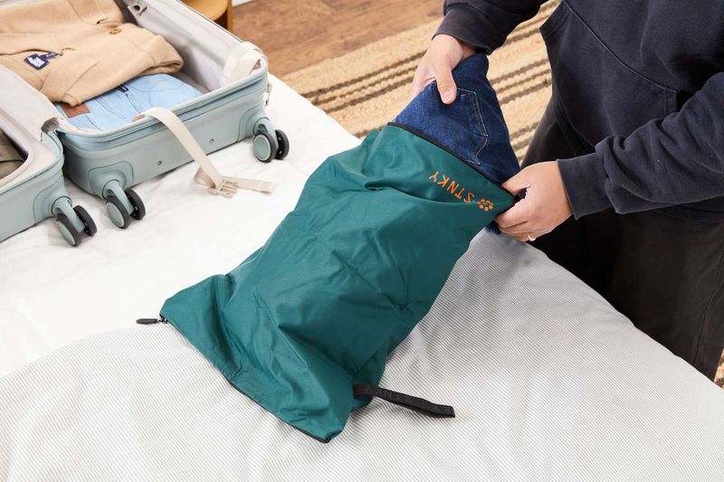 Lightweight laundry bag & a couple of detergent sheets