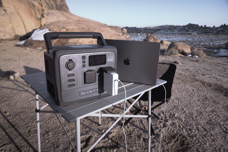Bluetti AC60 + PV120