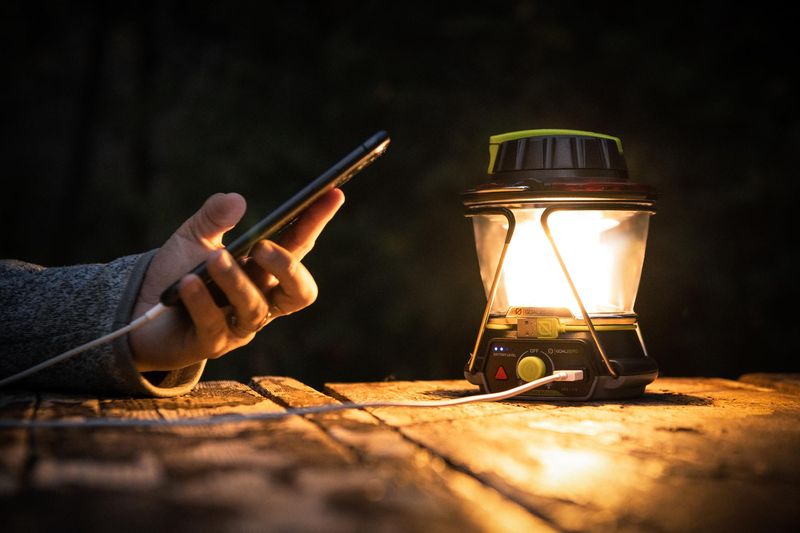 Rechargeable Area Light: Goal Zero Lighthouse 600