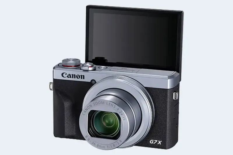 Canon PowerShot G7X Mark III - The Selfie Specialist