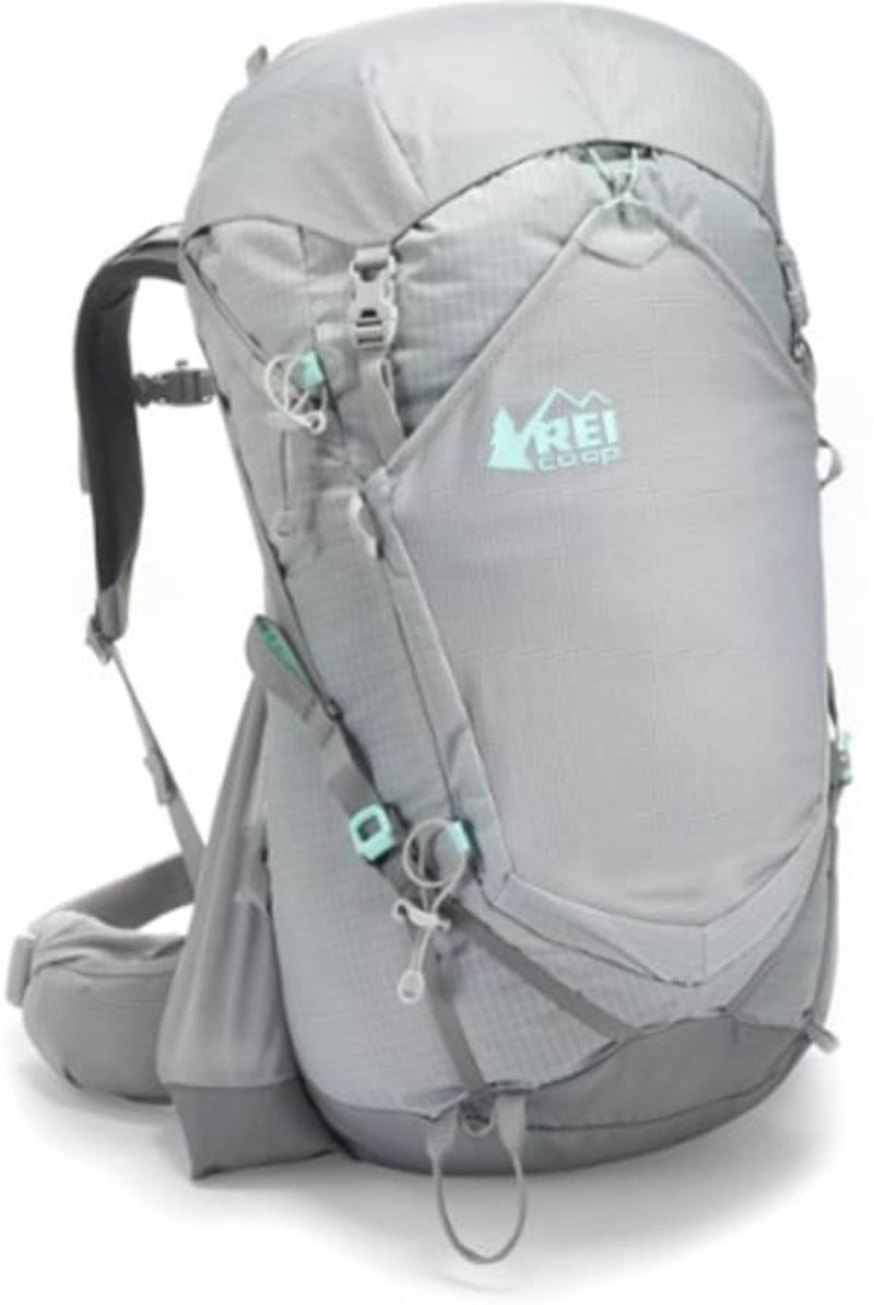 REI Co-op Flash 45 - The Lightweight Wonder