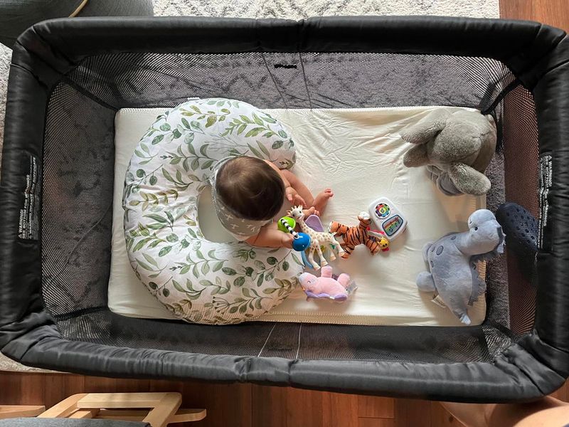 BabyBjörn Travel Crib Light