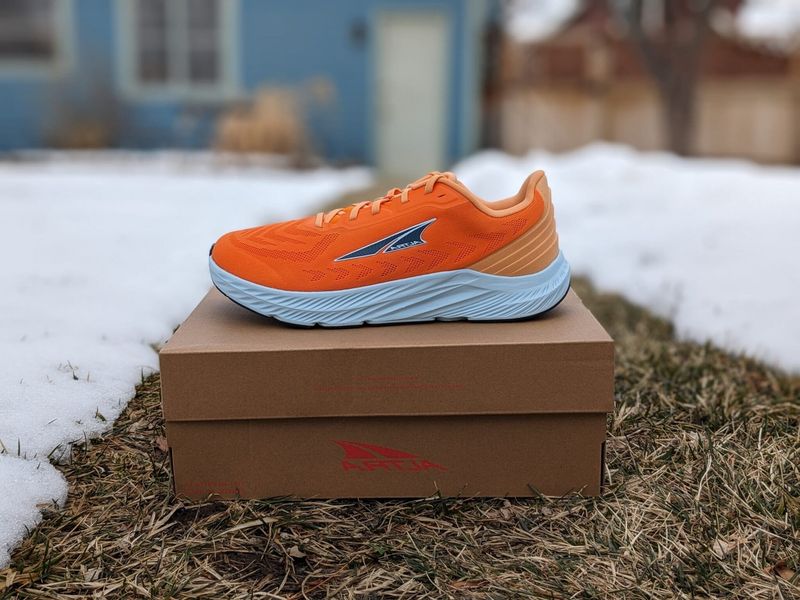 Altra Rivera 4 (Zero-Drop, Roomy Toe Box) — 6.9 oz / 197 g per shoe